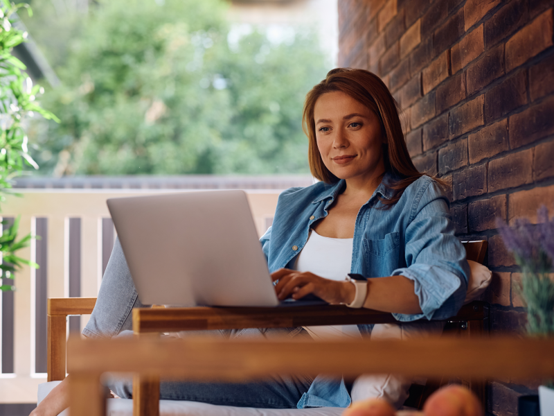 porchlaptopWiFi_800x600