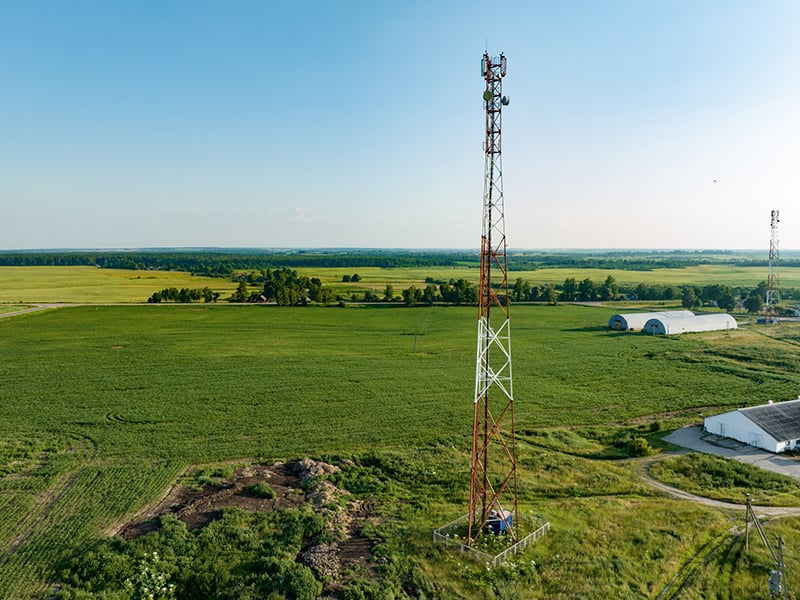 tower_field_800x600